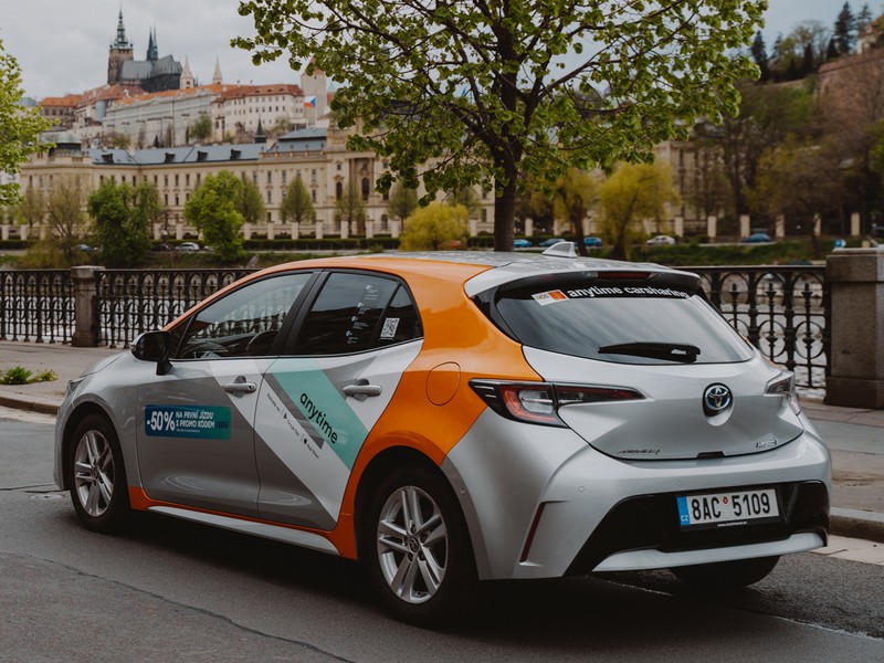 Toyota dodala dalších 190 hybridů pro carsharing